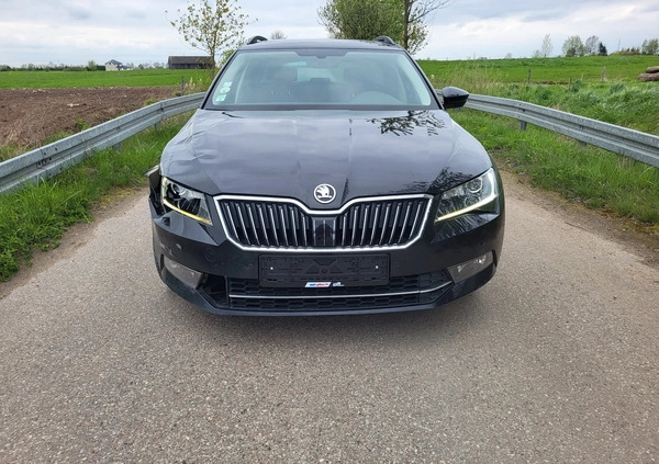 Skoda Superb cena 31500 przebieg: 259500, rok produkcji 2016 z Augustów małe 497